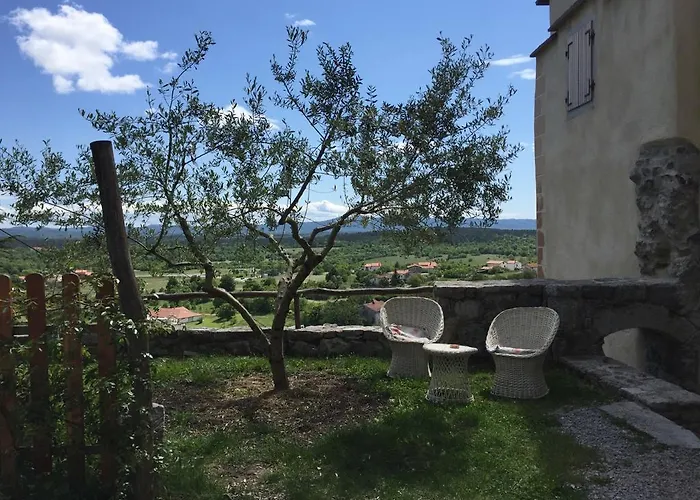 公寓 Stanjelski Razgledi Ar *